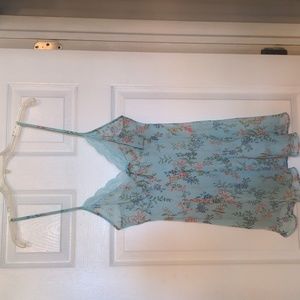 *NWOT* Kathy Ireland floral slip size medium